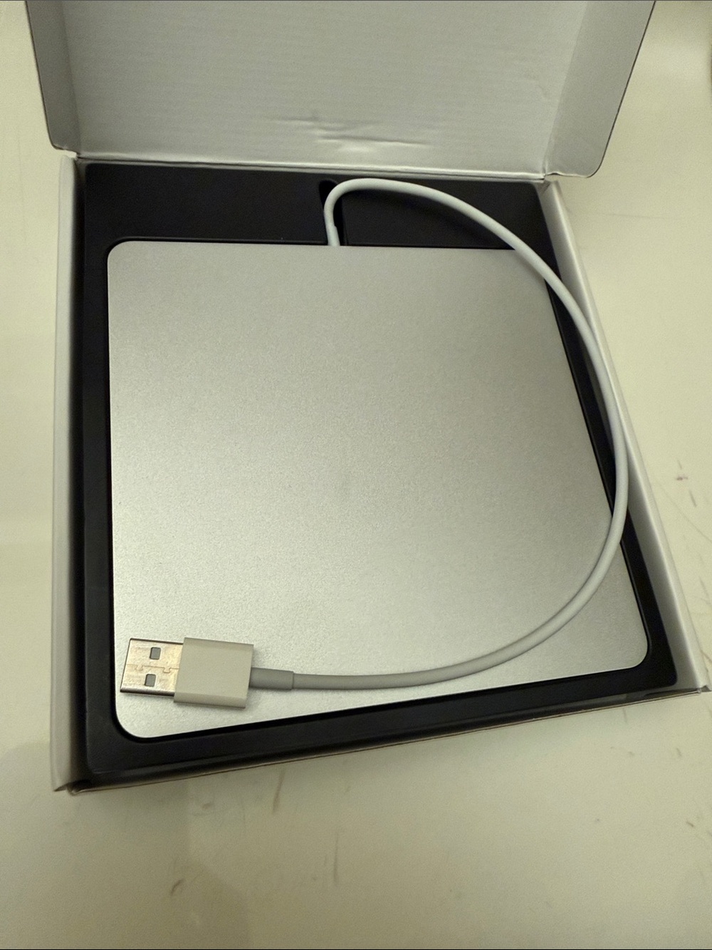 Apple USB SuperDrive - Picture 2 of 2